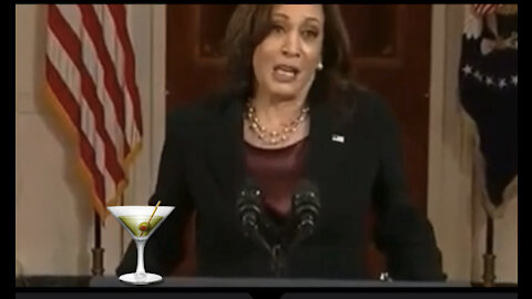 KAMALA TIPSY AT THE PODIUM 🍸😵