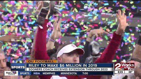 Lincoln Riley receives 5-year, $32.5 million to remain Oklahoma's head coach