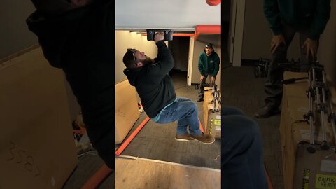 Pick Up 400lbs using just AIR - AMAZING!