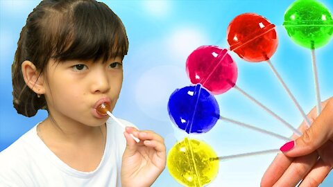 Learn Colors for Kids With Candy Giant Lollipops Children Toddlers Finger Family Nursery Rhyme Songs