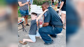 7-Year-Old Boy Prays For Police Officer