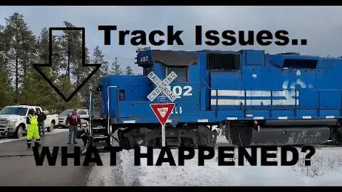 Freight Train STOPPED At The Crossing.. Trouble On The Rails? #trains #trainvideo | Jason Asselin