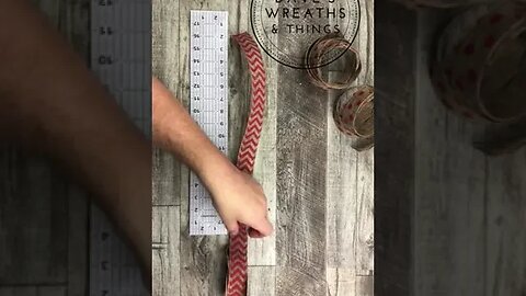 Rope and Ribbon Wreath - Shorts - Valentines Day Wreath - Easy DIY