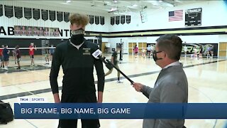 6'10" Franklin volleyball star aims for third straight state appearance