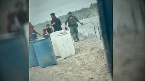 Viral Video From Texas Shows Border Patrol Cutting Through Razor Wire To Let Illegal Migrants Inside