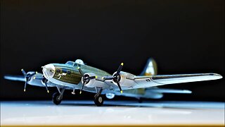 Boeing B-17F Flying Fortress - Amercom 1/144