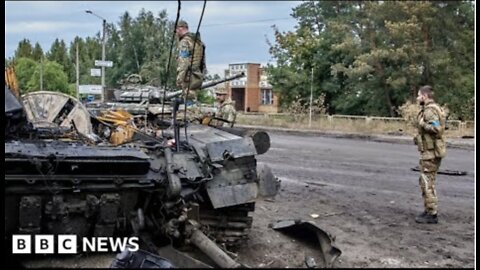 Ukraine war: Mass graves found in city recaptured from Russians - BBC News