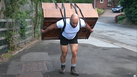 Bodybuilder Carries a Piano Up a Hill - Girlfriend Plays at The Top!