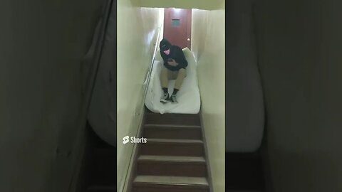 Mattress Surfing Fail in NYC. Please do not fail when surfing a mattress. Bedbugs are another topic