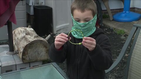 5-year-old Parma boy selling homemade bracelets to build kits for homeless community
