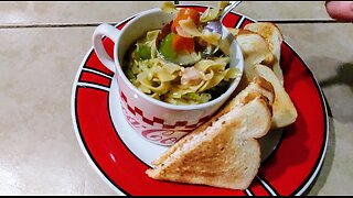 Soup-er Quick Dinner 🍽 Homemade Chicken Noodle Soup & Tuna Sandwiches