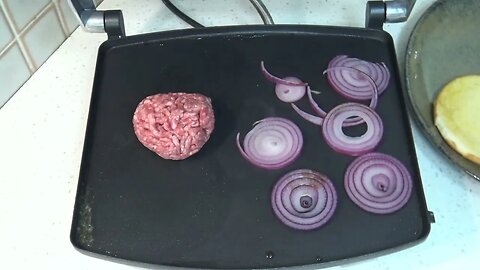 How To Make a Hamburger Using A Sandwich Press