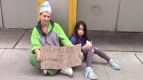 Social experiment: Would you help a homeless mother and her child?