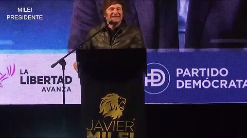 Javier Milei la rompe en Mendoza multitudinaria conferencia sobre dolarización