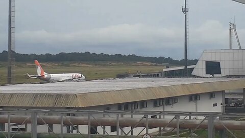 Boeing 737 MAX 8 PR-XMM taxiando e decolando de Manaus para o Rio de Janeiro (GIG)