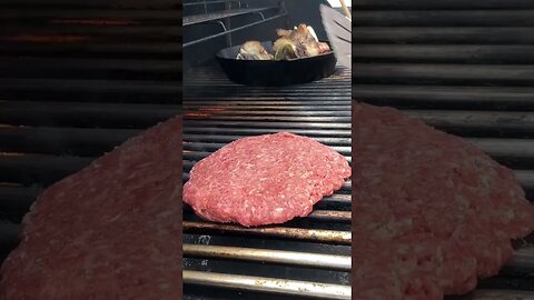 Cooking a Burger like a Burger