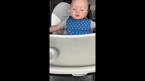 baby taste different eatable things and his reaction 😂