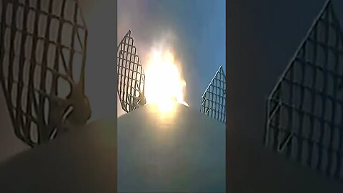Watch SpaceX Successfully Land a Falcon 9 Rocket #shorts #news
