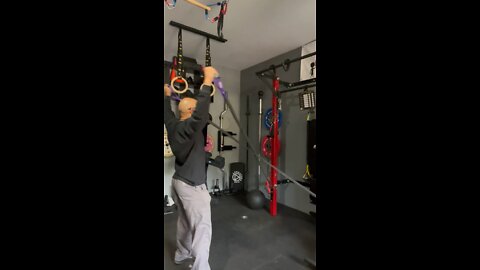 Crossover Symmetry Shoulder Warm Up Exercises | Shredded Dad