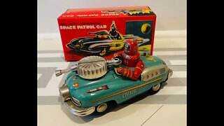 Space Patrol Car with Red Robby driver is a beautiful space toy!