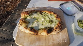 Foraged Chickweed Pesto Pizza! Bushcraft Cooking with Ooni Pizza Oven.