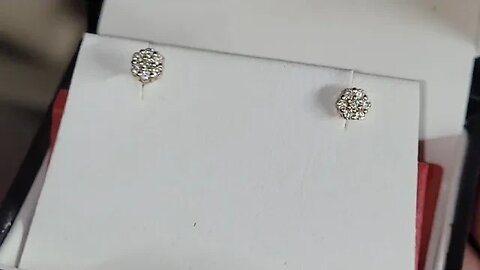 TRAXNYC.COM:3.3mm.| Unisex cluster Set Vs2 Diamond earrings| tester tricks/Only Diamonds test Diamond!
