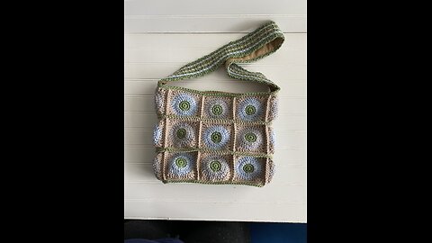 How to Crochet the Circles and Squares Handbag