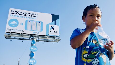 Amazing Highway Billboard Makes Drinking Water Out Of Thin Air