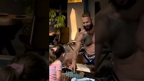 Andrew Tate Playing with his Daughter #shorts #andrewtate #tatespeech #tatebrothers