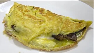 How To Cook an Omelette With Mushroom and Camembert (Keto Recipe)