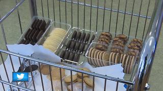 5th grader donates cookies to cancer center