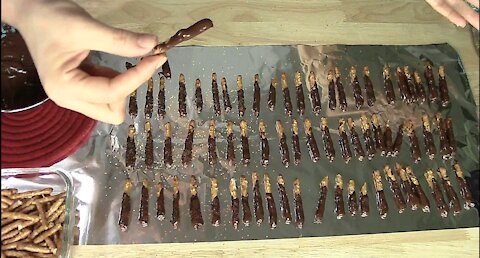 Chocolate Covered Pretzels Sticks