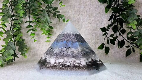 Ascension Orgonites Pyramid - Special Edition WINTER