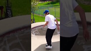 Trent blunt kickflip fakie on the taco at Reid Menzer #skatepark new #skateboarding contest vid up