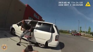 Traffic Stop Leads To Wild Police Chase of Minivan with Doors Open💥💥