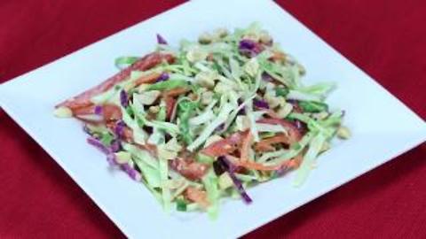 Crunchy Cabbage Salad with Spicy Peanut Dressing