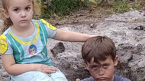 A Boy Got Stuck In A Hole, What His Mom Does Will Surprise You