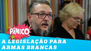 Bene Barbosa explica como funciona a legislação para armas brancas