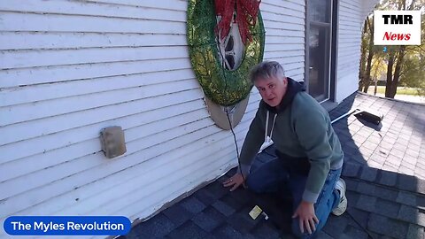 Putting Up Christmas Lights LIVE! #1