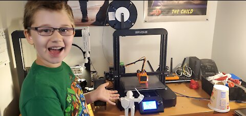 3D Printing is easy enough for kids, during a pandemic. With Eryone ER20.