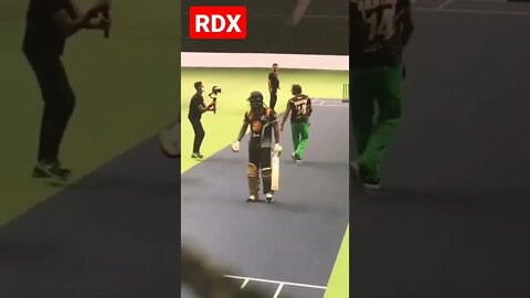 Chris Gayle vs Shoaib Akhtar