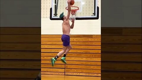 IMPOSSIBLE DUNK 😳🤯🔥🚀