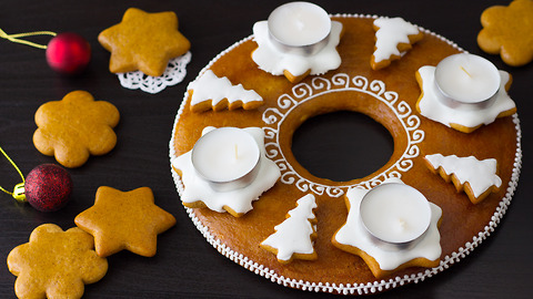 How to Make a Gingerbread Advent Wreath