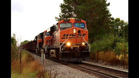 5 trains in 12 hours, Engineer rowing and Kids tempting fate - BNSF Hinckley Sub