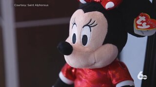 Hospital staff bring "Disney magic" to their patient