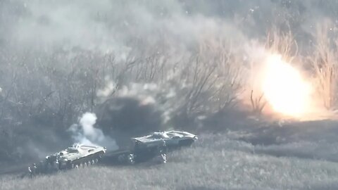 Ukrainian BMP-1 Platoon Assaults Russian Trench Before Single Tank Storms It in Zaporizhzhia