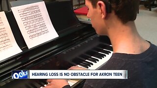 Being deaf is no obstacle for Akron teen who plays piano