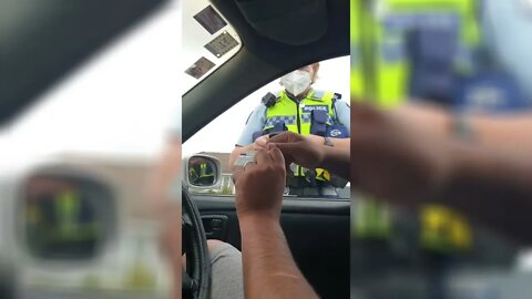IJWT - NZ Police pull over 2 laymen- An enlightning conversation follows - (Te-Moananui-a-Kiwa)