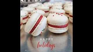 Christmas Raspberry Macarons