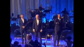 Biden Freezes On Stage Dueing Hollywood Fundraiser.